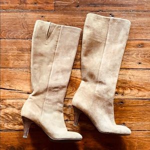 Beautiful Banana Republic suede boots 6.5
